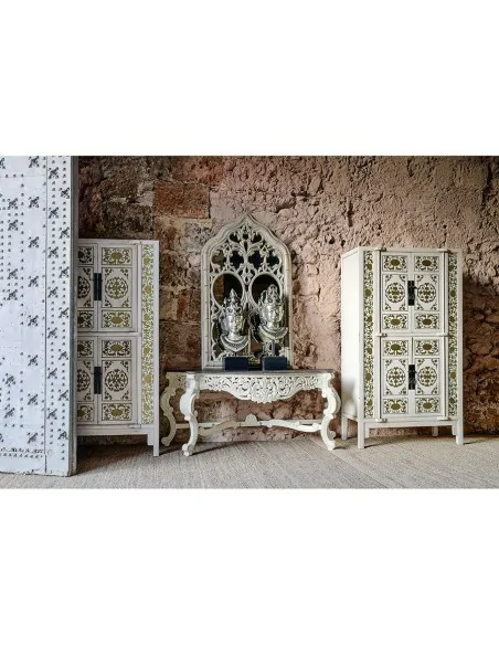 Figura Oriental Balinesa