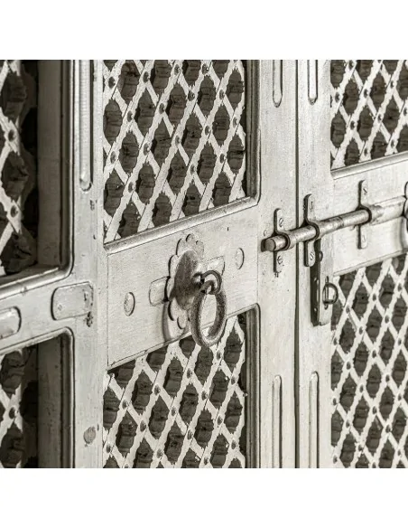 Puerta Delia