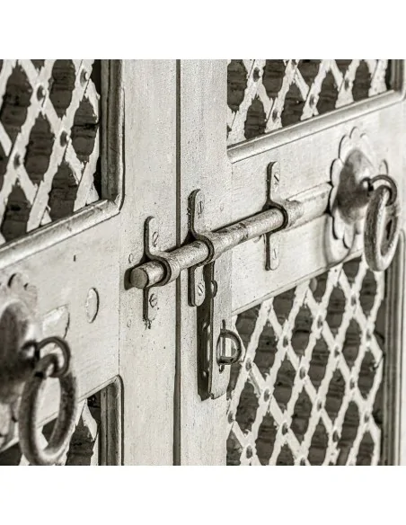 Puerta Delia