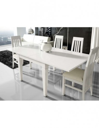 Mesa de comedor y centro a juego...