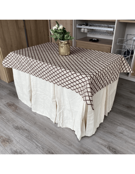 Ropa elegante 10 pliegues Marfil con tapete Libano Choco