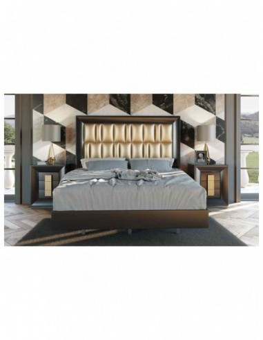 Dormitorio de matrimonio elegante con... Dormitorio de matrimonio elegante con...