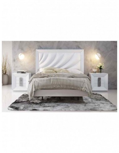 Dormitorio de matrimonio elegante con... Dormitorio de matrimonio elegante con...