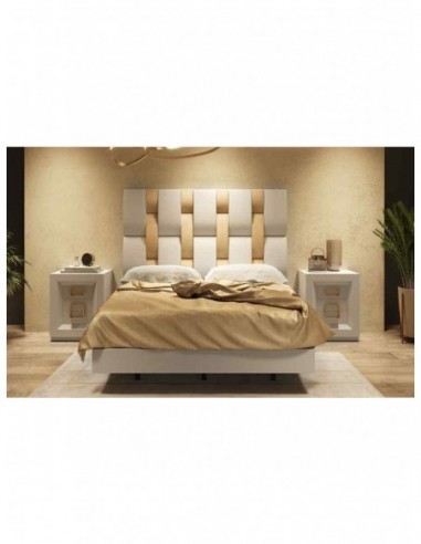 Dormitorio de matrimonio elegante con... Dormitorio de matrimonio elegante con...