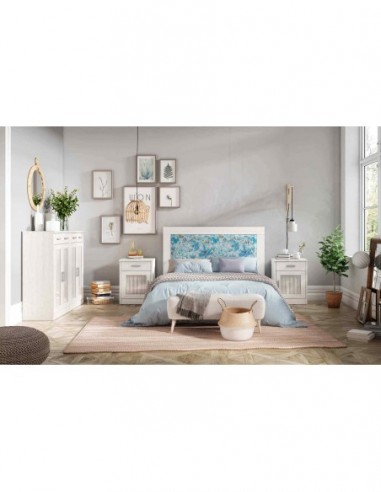 Dormitorio de matrimonio con cabecero...