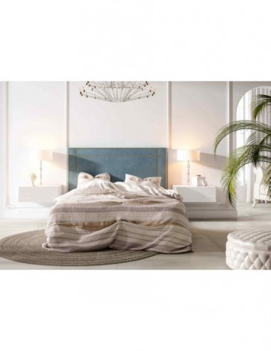 Dormitorio de matrimonio con cabecero...