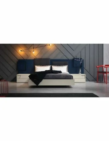 Composicion de dormitorio moderno colores de madera en galeria con comoda y espejos a juego (8)