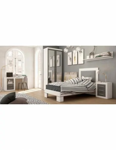 Dormitorio juvenil con camas individuales mesita de noche espejos diseño nordico madera (6)