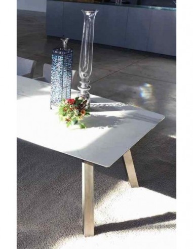 Conjunto de Sillas y Mesas Elegantes... Conjunto de Sillas y Mesas Elegantes...