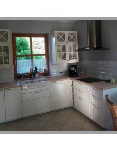 Cocina blanca plafon elegante lacada...