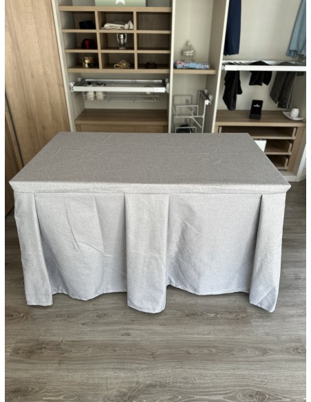 Pack Mesa + Ropa de Mesa Camilla Moderna Antimanchas color Gris Plata