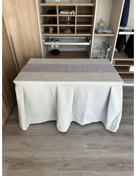 Pack Mesa + Ropa de Mesa Camilla Moderna Antimanchas color Gris Perla con Camino Gris Plata