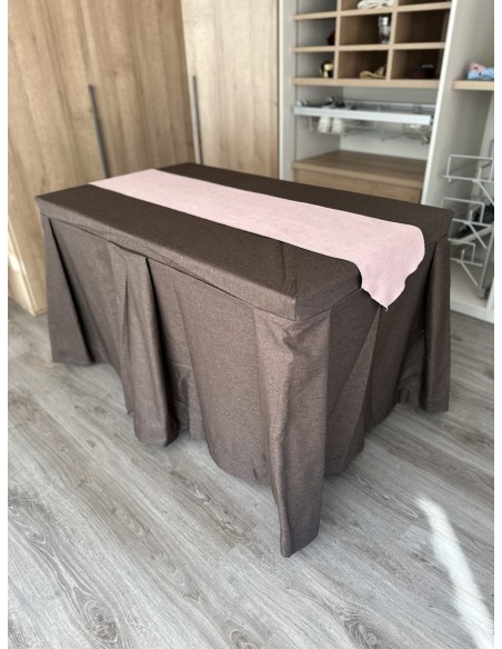 Pack Mesa + Ropa de Mesa Camilla Moderna Antimanchas color Chocolate con Camino Rosa
