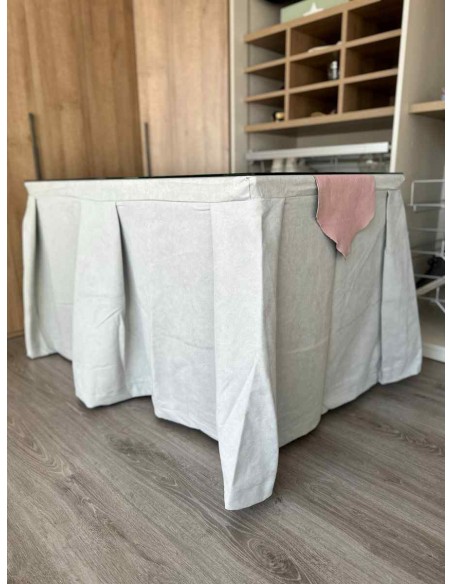 Ropa de Mesa Camilla Moderna Antimanchas color Gris Perla con Camino Rosa