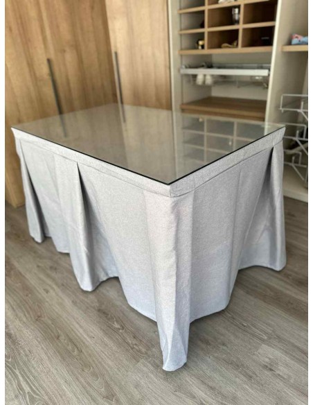 Ropa de Mesa Camilla Moderna Antimanchas color Gris Plata