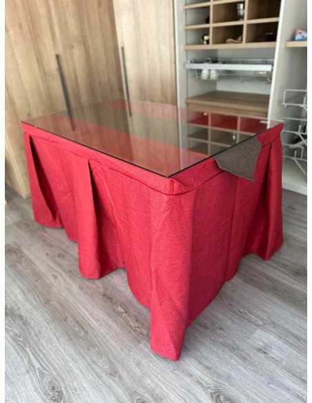 Ropa de Mesa Camilla Moderna Antimanchas color Rojo con Camino Chocolate