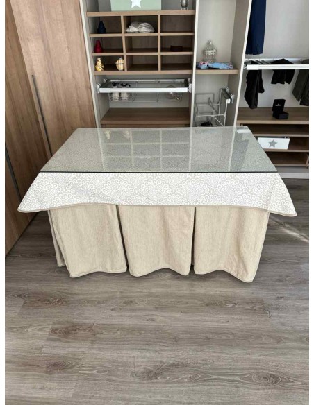 Ropa Chenilla 8 Pliegues color Beige con Tapete Sol