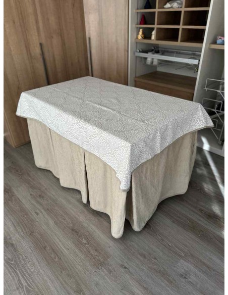 Ropa Chenilla 8 Pliegues color Beige con Tapete Sol