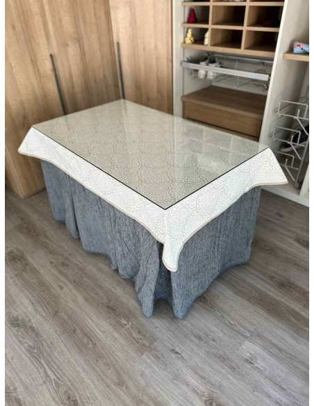 Ropa Chenilla 8 Pliegues color Gris con Tapete Sol