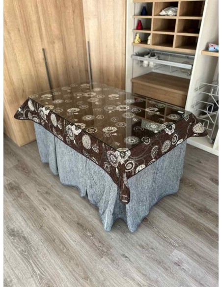 Ropa Chenilla 8 Pliegues color Gris con Tapete Mandala