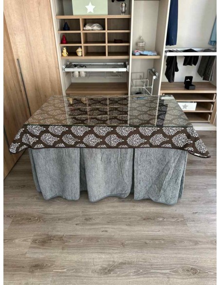 Ropa Chenilla 8 Pliegues color Gris con Tapete Acebo