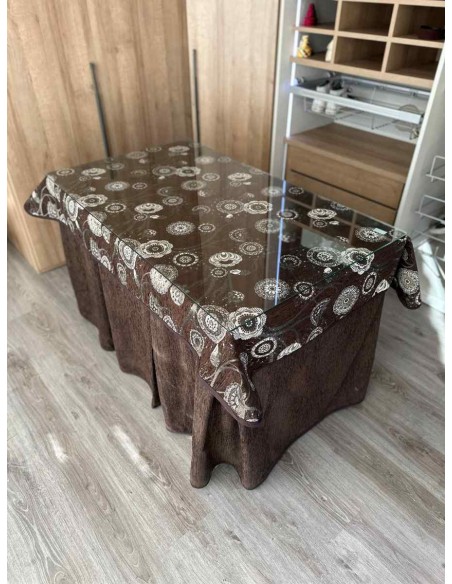 Ropa Chenilla 8 Pliegues color Chocolate con Tapete Mandala