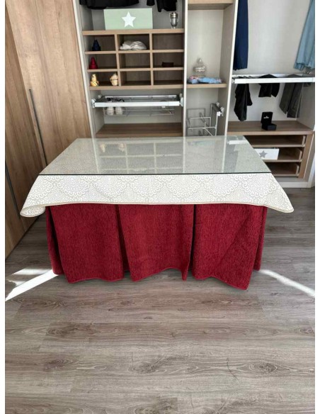 Ropa Chenilla 8 Pliegues color Rojo con Tapete Sol