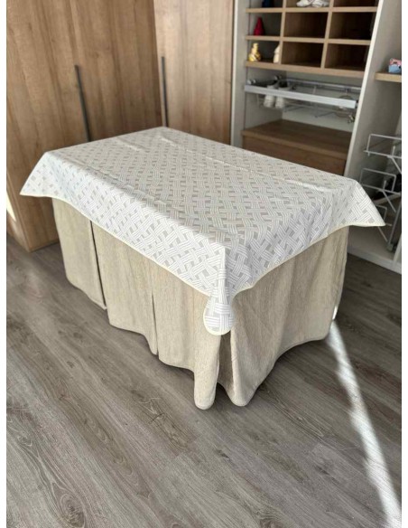 Conjunto Ropa Chenilla 8 Pliegues color Beige con Tapete Lazos