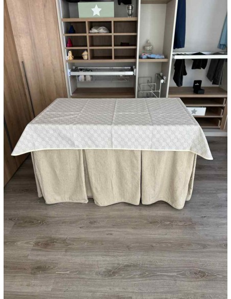 Conjunto Ropa Chenilla 8 Pliegues color Beige con Tapete Rombos