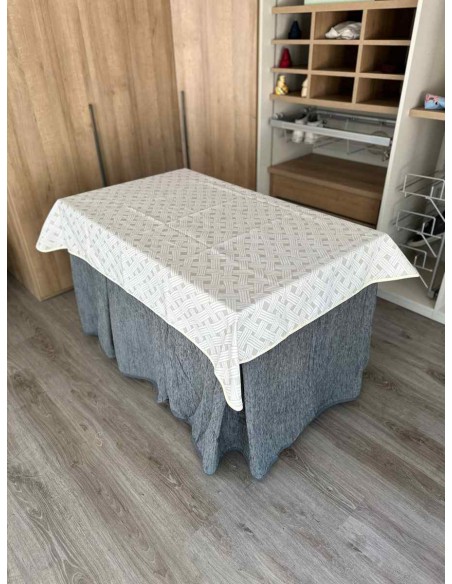 Conjunto Ropa Chenilla 8 Pliegues color Gris con Tapete Lazos