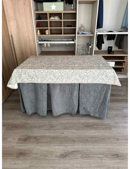 Conjunto Ropa Chenilla 8 Pliegues color Gris con Tapete Vainilla