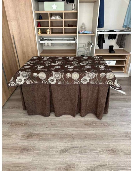 Conjunto Ropa Chenilla 8 Pliegues color Chocolate con Tapete Mandala