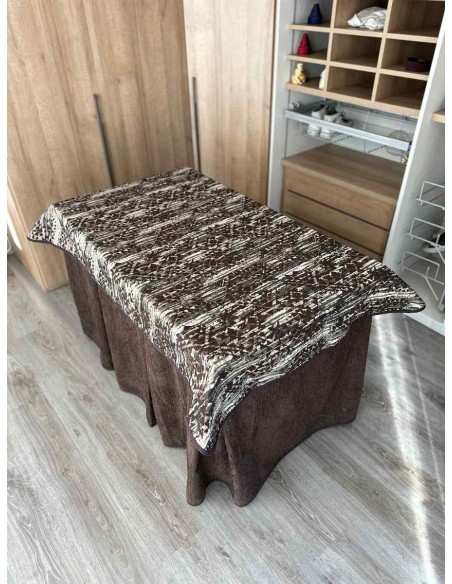 Conjunto Ropa Chenilla 8 Pliegues color Chocolate con Tapete Tiramisu