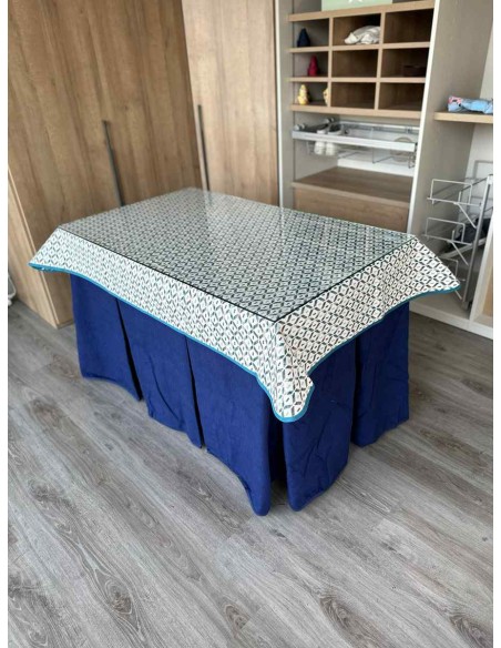 Ropa Doble Grueso 10 Pliegues Azul con Tapete Geo