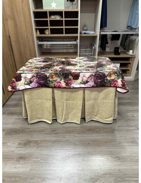 Ropa Doble Grueso 10 Pliegues Beige con Tapete Flores