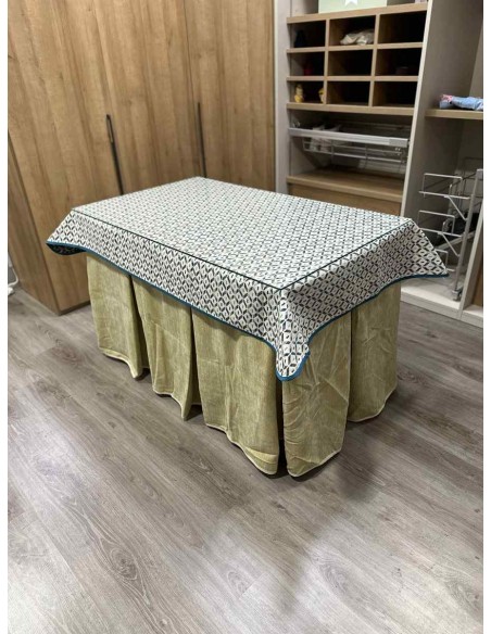 Ropa Doble Grueso 10 Pliegues Beige con Tapete Geo