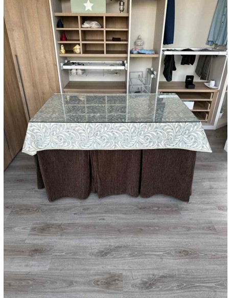 Ropa Doble Grueso 10 Pliegues Chocolate con Tapete Vainilla