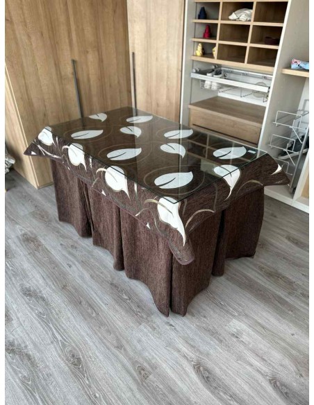 Ropa Doble Grueso 10 Pliegues Chocolate con Tapete Hojas