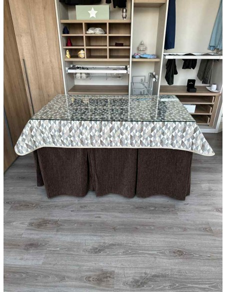 Ropa Doble Grueso 10 Pliegues Chocolate con Tapete Sena