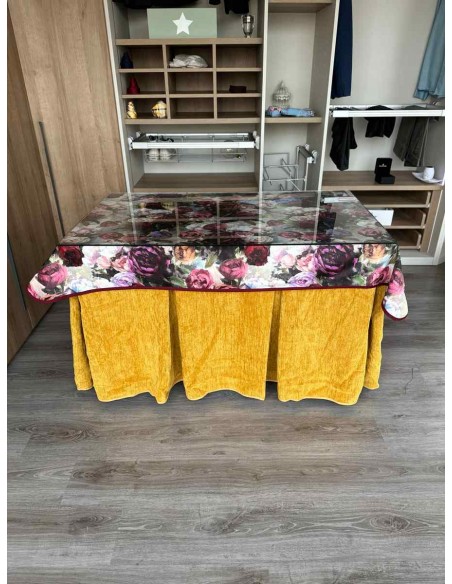 Ropa Doble Grueso 10 Pliegues Mostaza con Tapete Flores