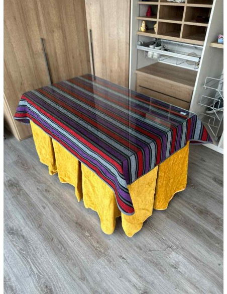 Ropa Doble Grueso 10 Pliegues Mostaza con Tapete Franjas