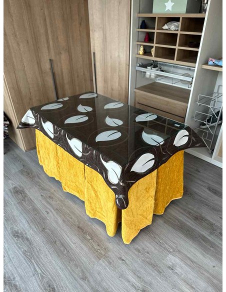 Ropa Doble Grueso 10 Pliegues Mostaza con Tapete Hojas