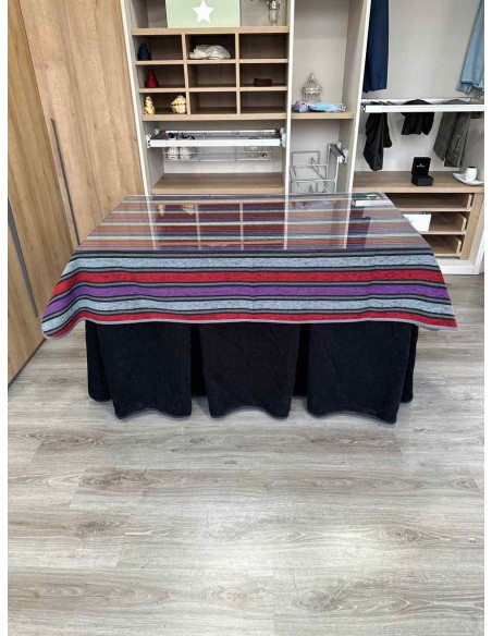 Ropa Doble Grueso 10 Pliegues Negro con Tapete Franjas