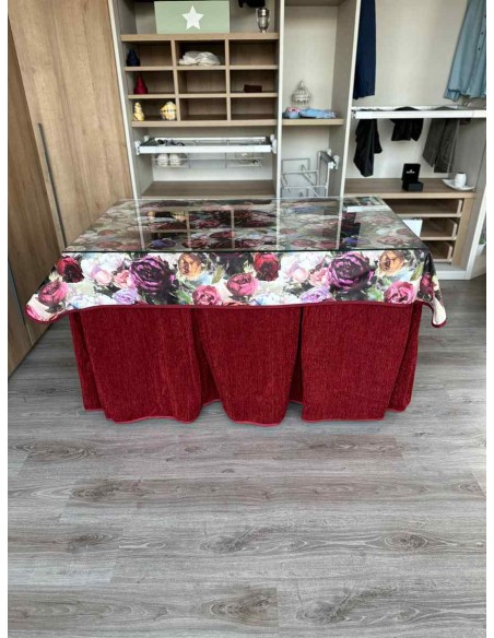 Ropa Doble Grueso 10 Pliegues Rojo con Tapete Flores
