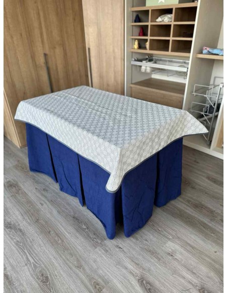 Conjunto Doble Grueso 10 Pliegues Azul con Tapete Rombos