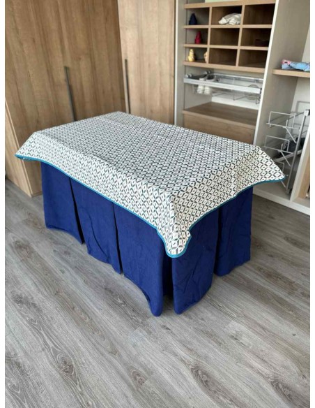 Conjunto Doble Grueso 10 Pliegues Azul con Tapete Geo