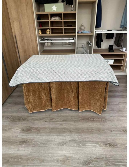 Conjunto Doble Grueso 10 Pliegues Café con Tapete Rombos