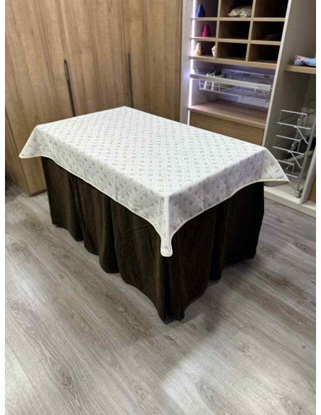 Conjunto Doble Grueso 10 Pliegues Chocolate con Tapete Lazos