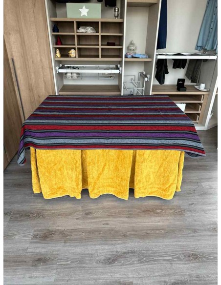 Conjunto Doble Grueso 10 Pliegues Mostaza con Tapete Franjas