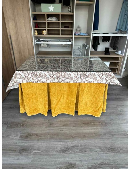 Conjunto Doble Grueso 10 Pliegues Mostaza con Tapete Planta